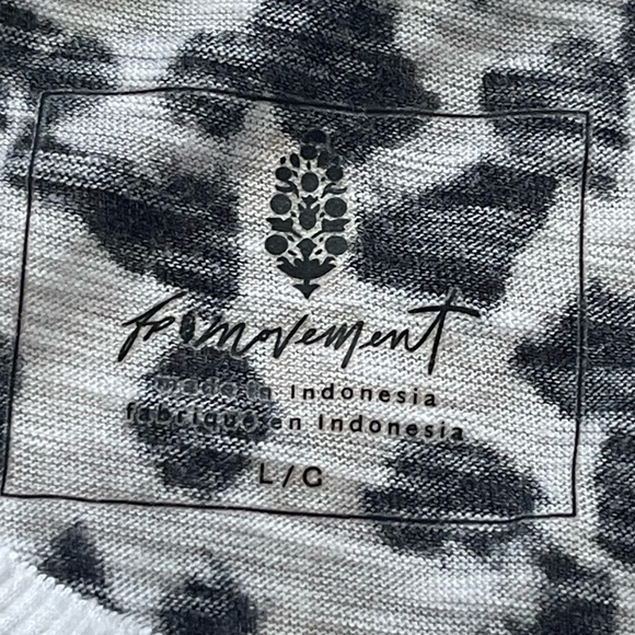 Free people movement boxy oversized leopard tank - Picture 3 of 7